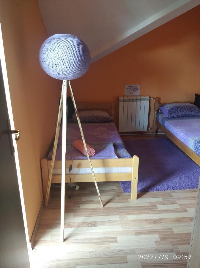 Buric Rooms Nikšić Buitenkant foto