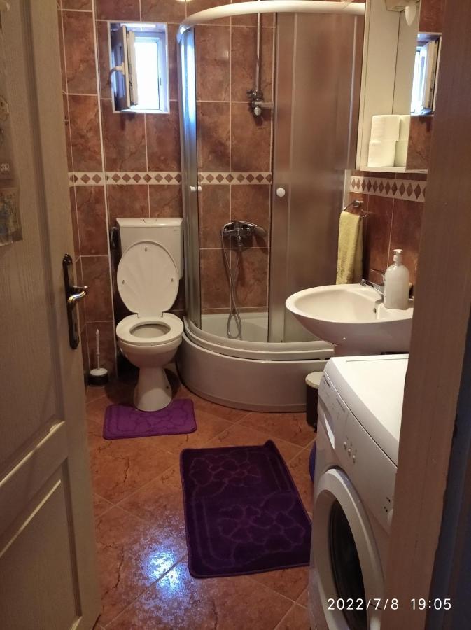 Buric Rooms Nikšić Buitenkant foto