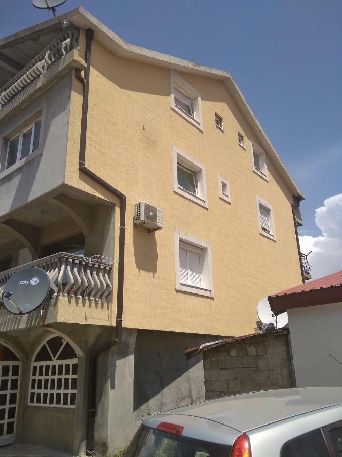 Buric Rooms Nikšić Buitenkant foto