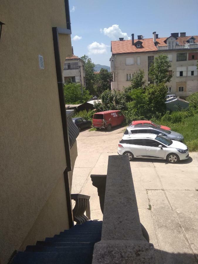 Buric Rooms Nikšić Buitenkant foto