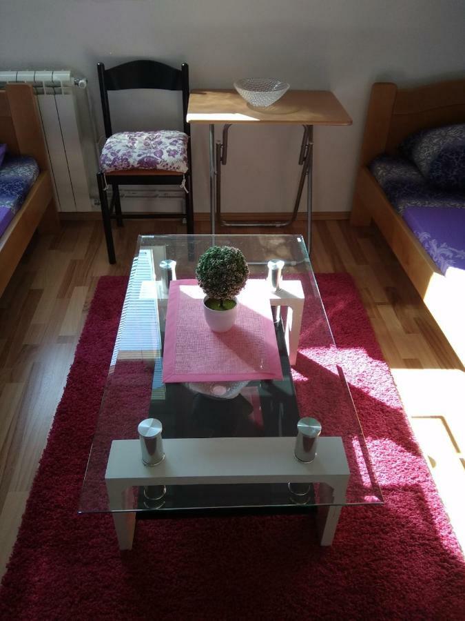 Buric Rooms Nikšić Buitenkant foto